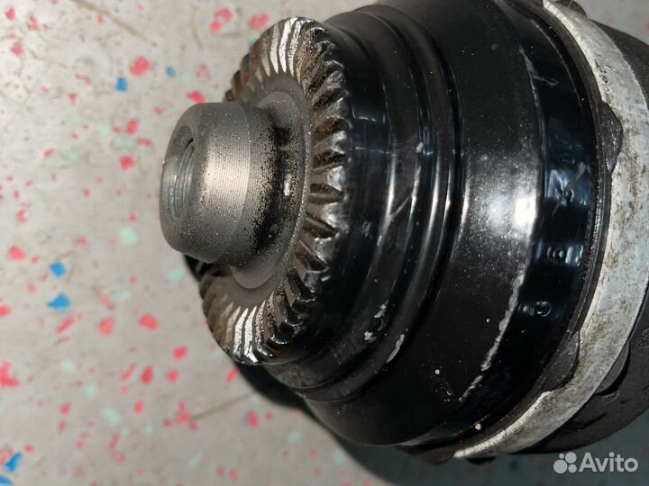 Приводной вал колеса Л задний BMW 7 G12 G11