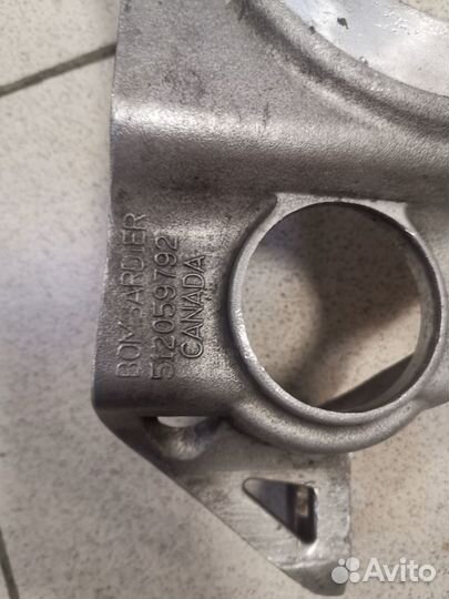 Кронштейн двигателя brp ski-doo mxz renegade 800