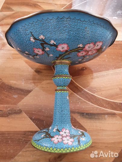 Продаю фруктовница клуазоне. Состояние идеальное