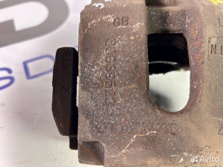 Суппорт тормозной задний левый Volvo Xc90 C 85 4.4