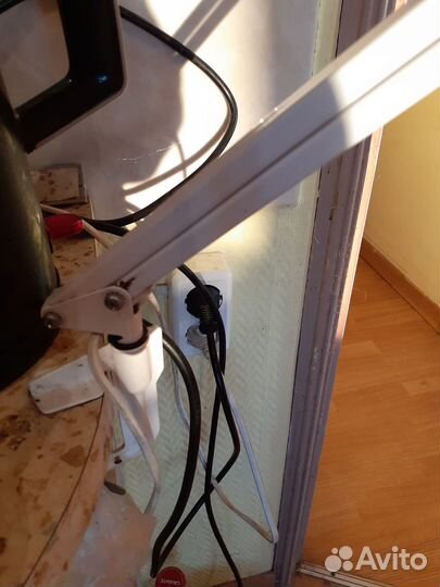 Настольная лампа