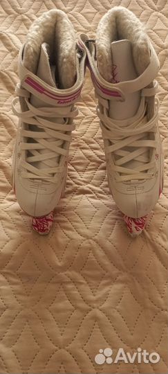 Коньки фигурные на девочку