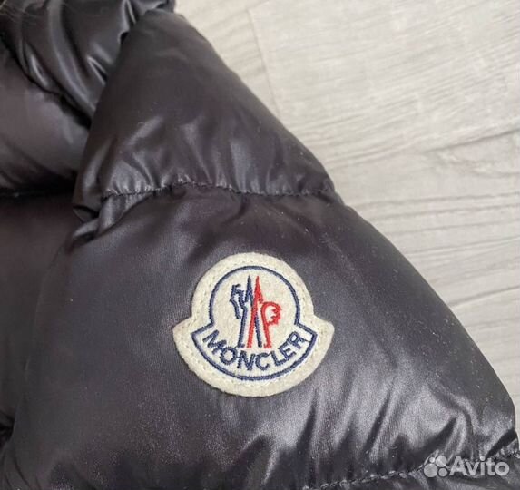 Пуховик Moncler с мехом