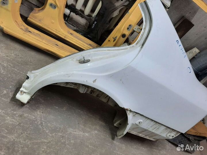 Заднее левое крыло Skoda Octavia Tour