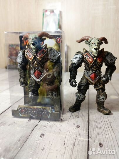 Игрушки фигурки коллекционные