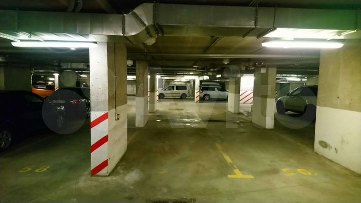 Машиноместо, 15 м²