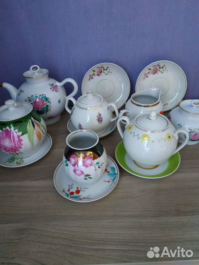 Чайный сервиз и другая посуда