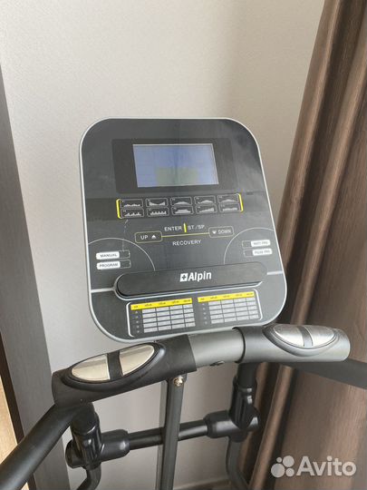 Эллиптический тренажер Alpin Voyager X-190