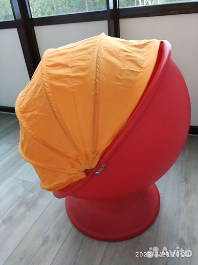 Кресло вращающееся детское