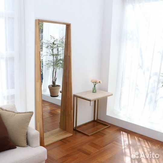 Зеркало напольное в деревянной раме