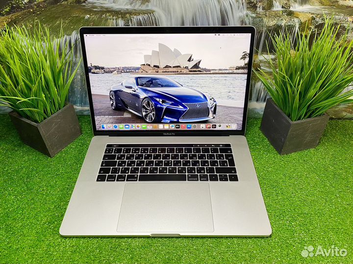 Macbook Pro 15 2018 i7 16gb 256gb Идеал