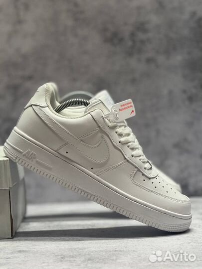 Nike Air Force 1 White