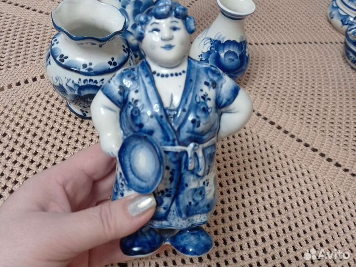Фарфоровые статуэтки Гжель