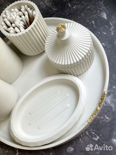 Набор для ванной: мыльница, шкатулка, стаканы