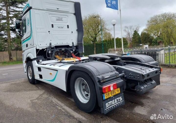 В разборке грузовик Mercedes,Actros mpiv с 2013