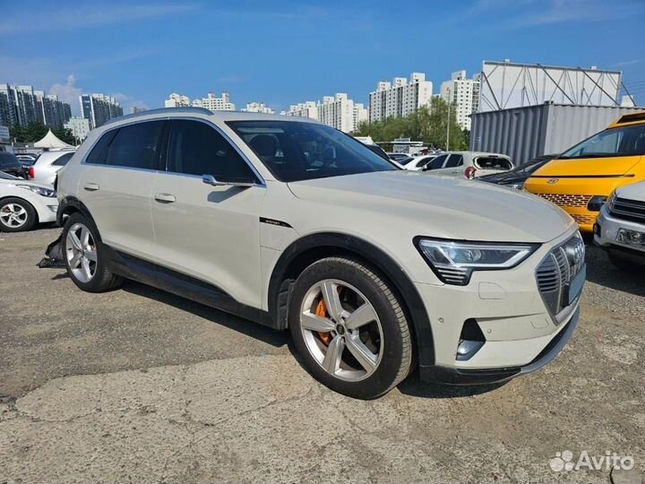 Audi e-tron Sportback AT, 2021, битый, 60 580 км