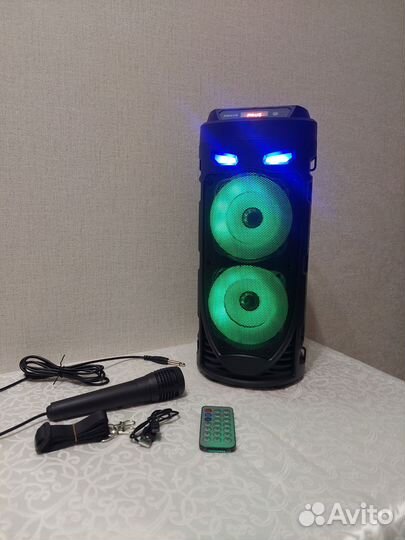 Колонка портативная bluetooth Новая