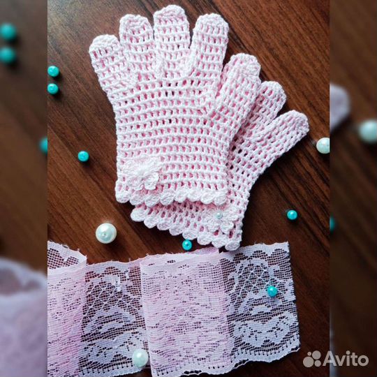 Ажурные перчатки крючком для юной леди