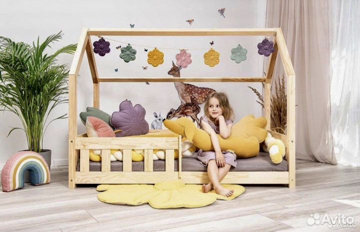 Кровать домик напольная