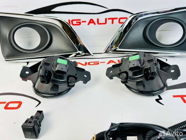 Противотуманные фары Nissan Versa R9656