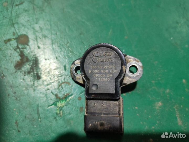 Датчик положения дроссельной заслонки Kia Cerato