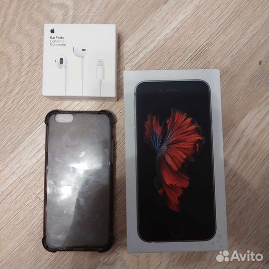 Телефон iPhone 6s