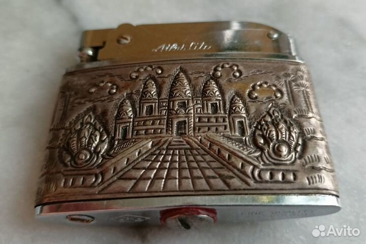 Зажигалка бензиновая 1960е годы в коллекцию
