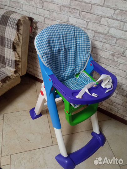 Стульчик для кормления