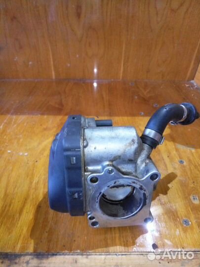 Дроссельная заслонка Фольксваген Гольф 4 / Октавия