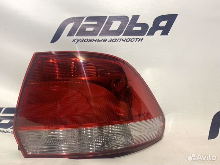 Фонарь задний VW polo 10-14 правый