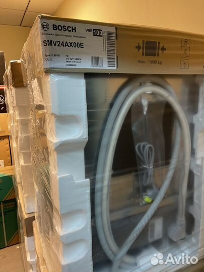Встраиваемая посудомоечная машина Bosch SMV24AX00E