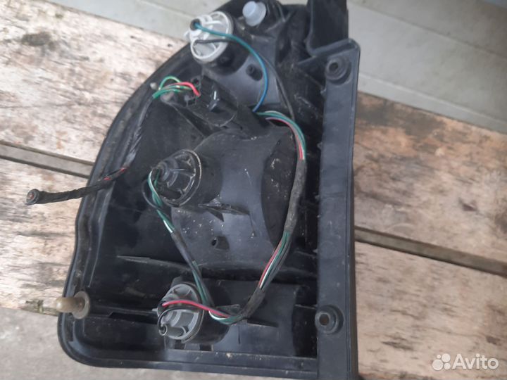 Фонарь задний паджеро спорт