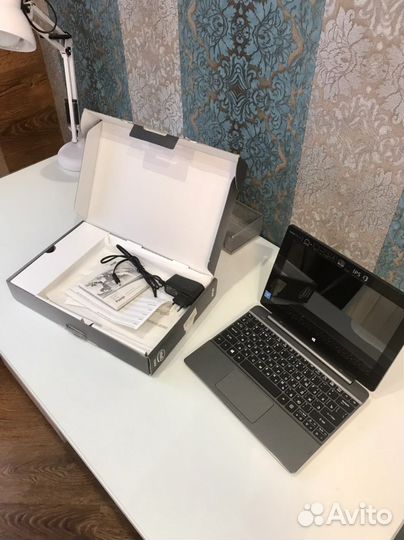 Планшет Acer Switch One 10 32Gb (SW1-011-171K)