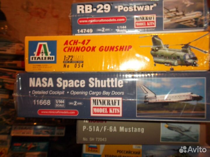 Модель самолетов и вертолета