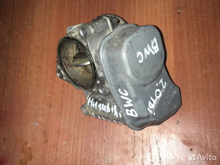 Дроссельная заслонка 03G128063B 2.0tdi