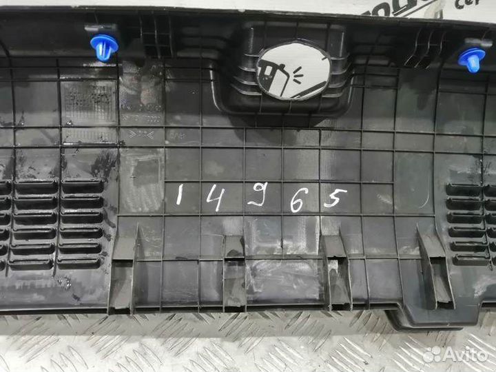 Обшивка задней панели багажника Kia Rio 4 седан