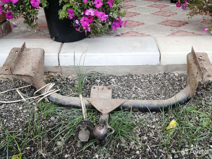 Фаркоп на ваз 2110