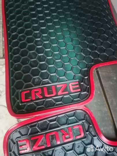 Автомобильные коврики резиновые