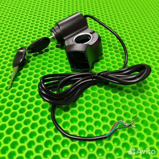 Замок зажигания с ключом и дисплеем