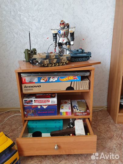 Тумбочка под телевизор