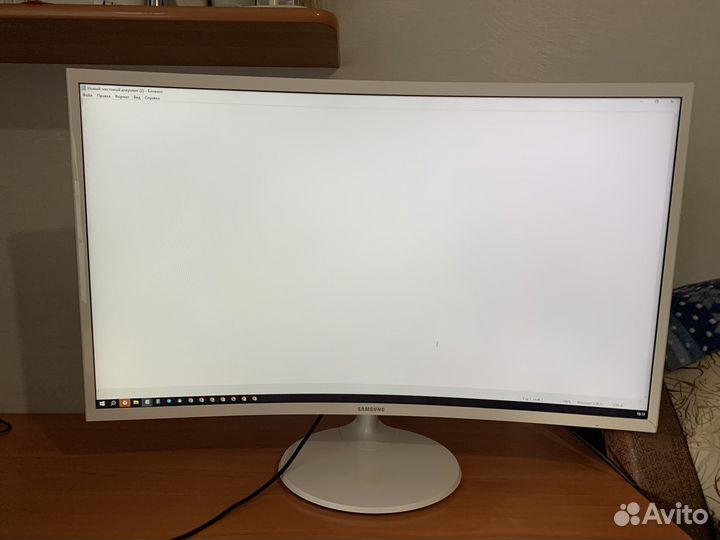 Монитор Samsung 31.5 FullHD