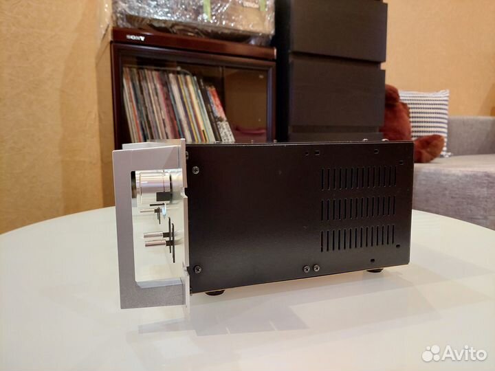 Предварительный усилитель Pioneer c-1500