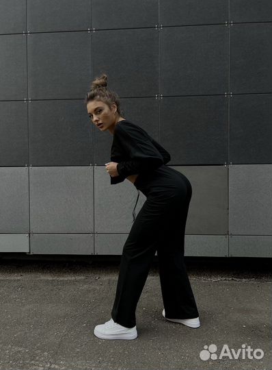 Спортивный костюм женский