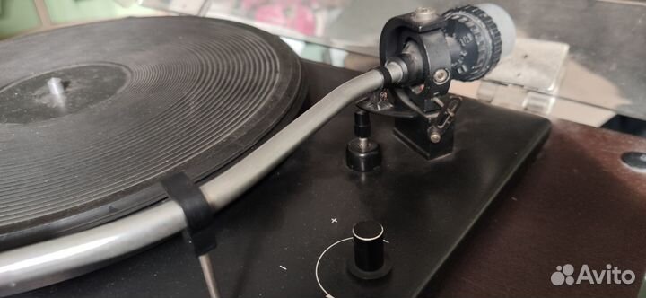 Проигрыватель винила 