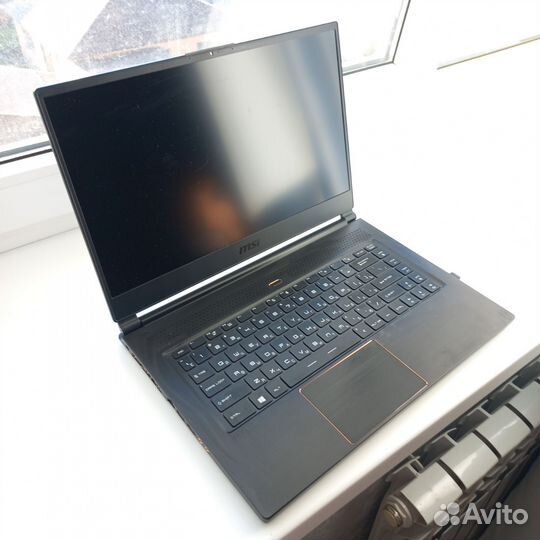 Игровой ноутбук MSI 32RAM/gtx 1070/144гц/i7