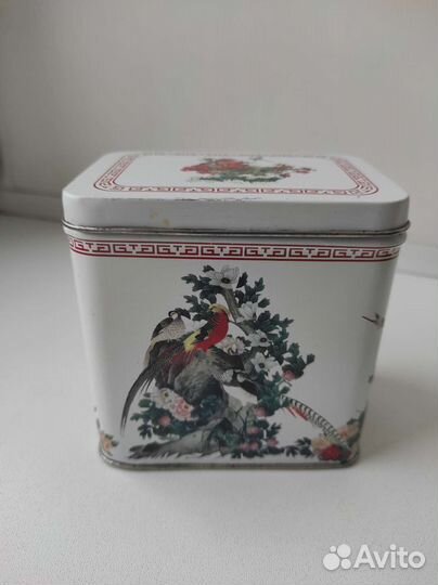 Жестяная коробка для хранения