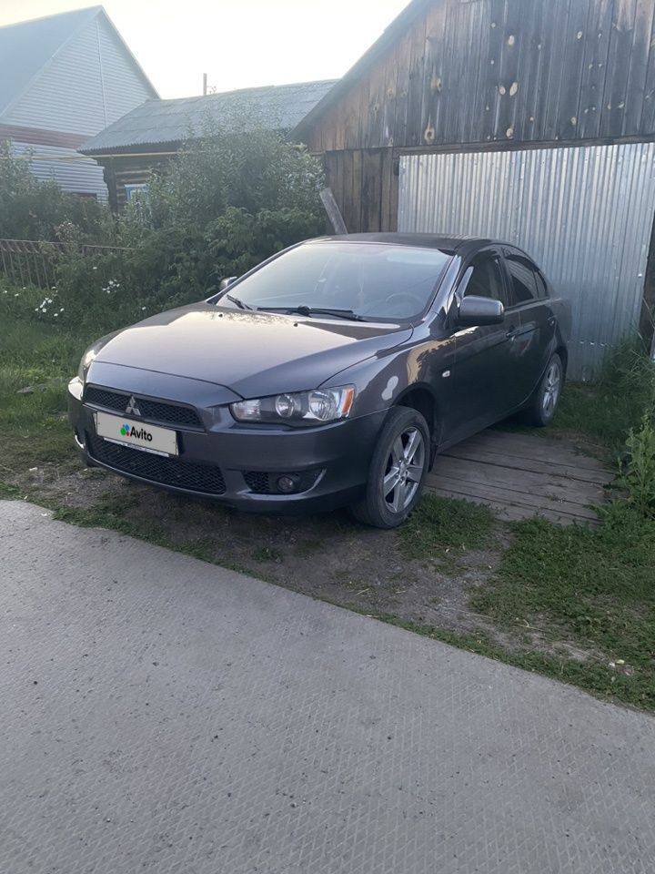 Mitsubishi Lancer: фото владельца
