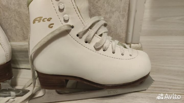 Фигурные Коньки graf Ace 28