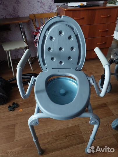 Кресло туалет для инвалидов