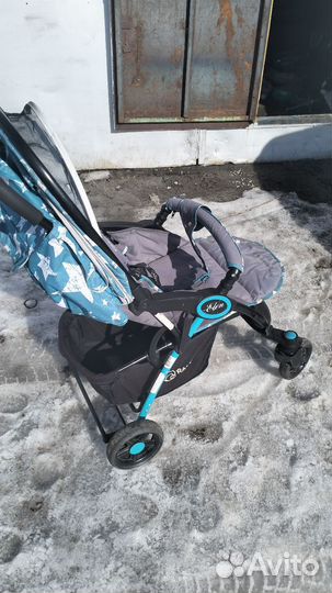 Прогулочная коляска